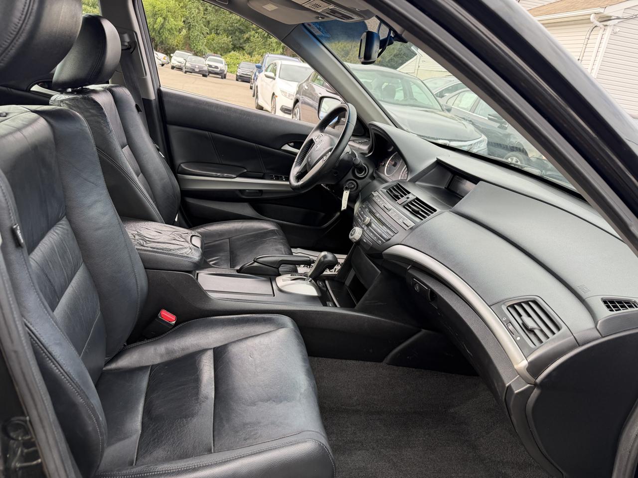 Honda Accord EX-L Sedan AT 2010