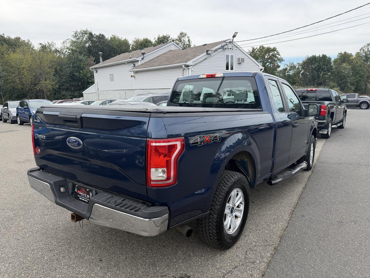 Ford F-150 XL SuperCrew 5.5-ft. Bed 4WD 2015