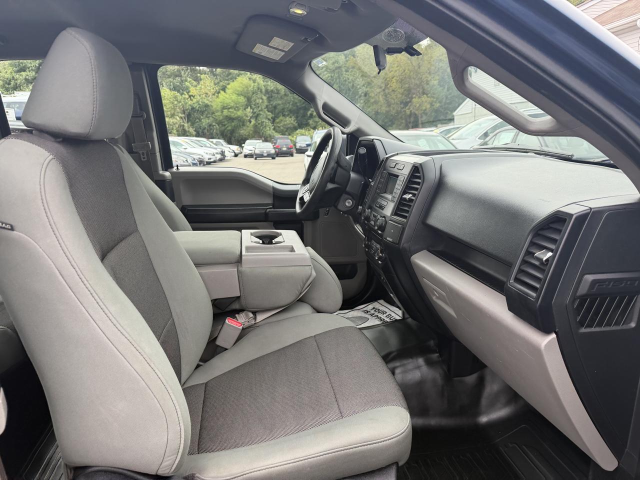 Ford F-150 XL SuperCrew 5.5-ft. Bed 4WD 2015