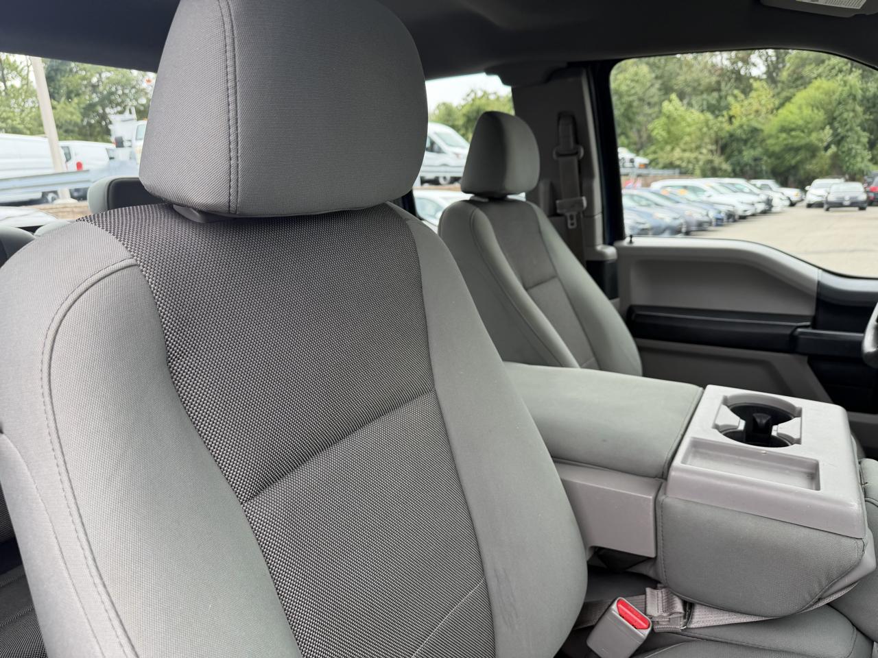 Ford F-150 XL SuperCrew 5.5-ft. Bed 4WD 2015