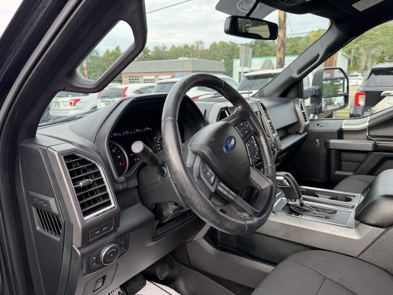 Ford F-150 XLT SuperCrew 5.5-ft. Bed 4WD 2016