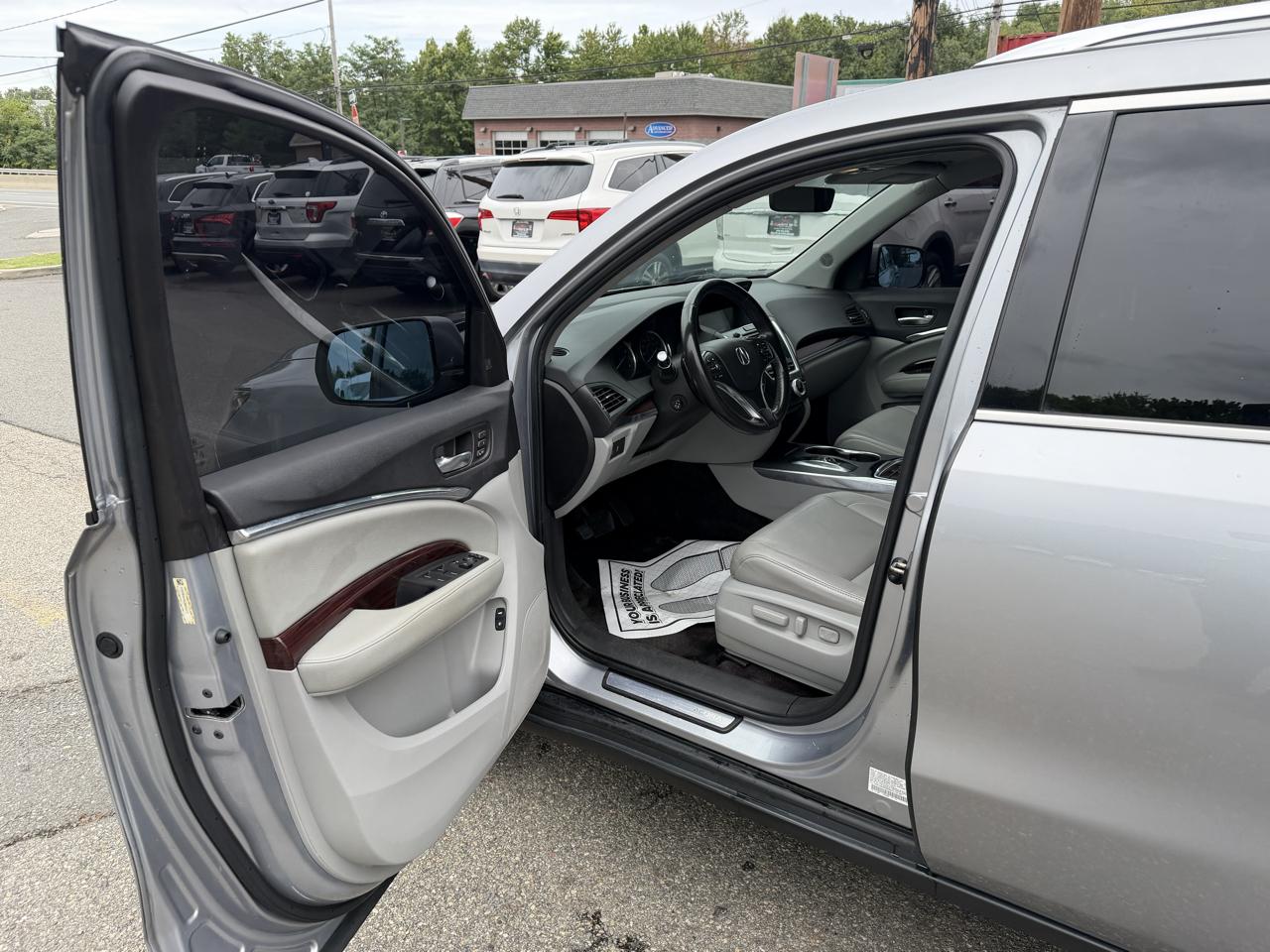 Acura MDX SH-AWD 9-Spd AT w/Tech Package 2016