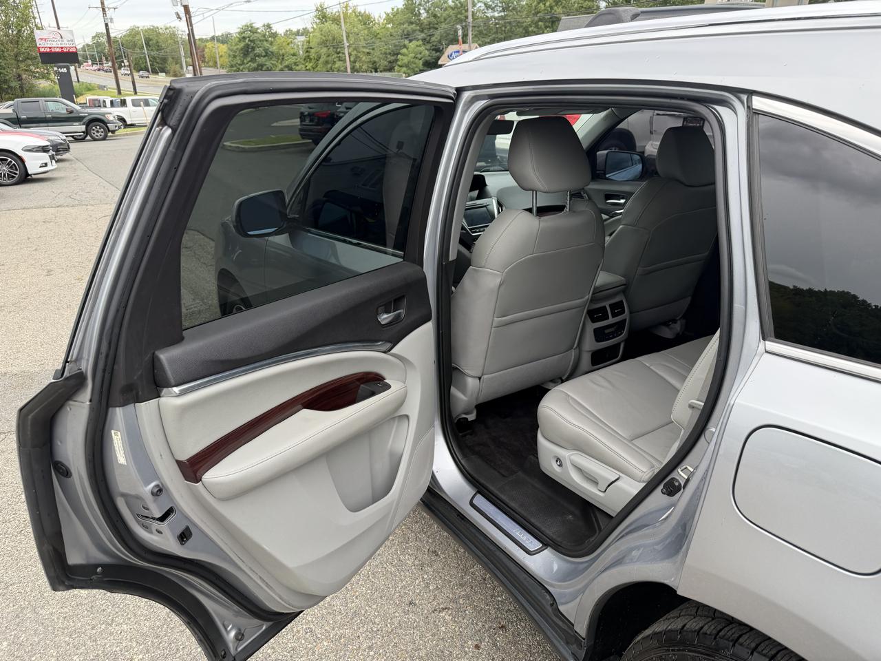 Acura MDX SH-AWD 9-Spd AT w/Tech Package 2016