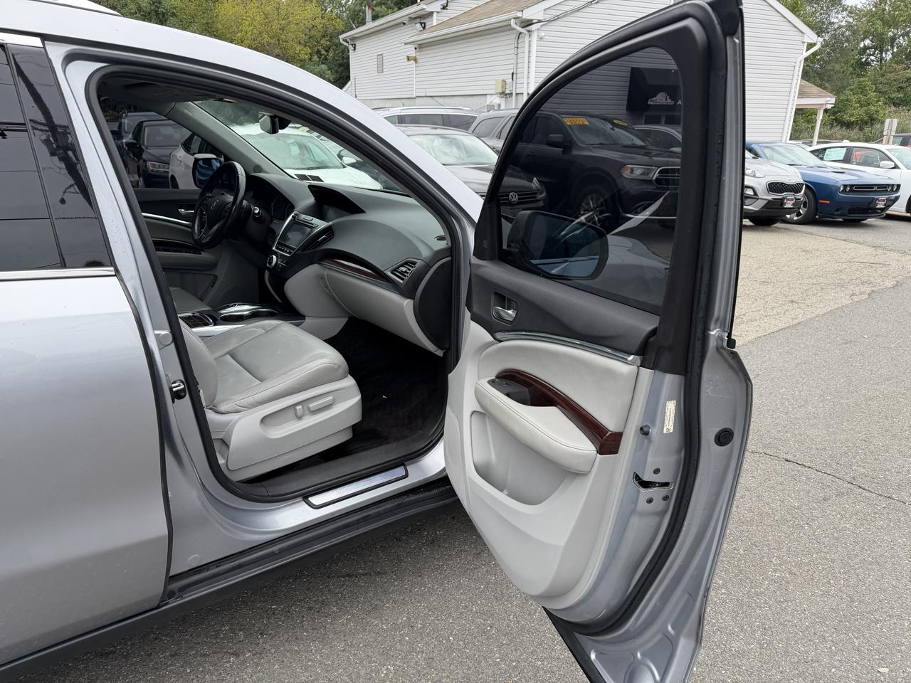 Acura MDX SH-AWD 9-Spd AT w/Tech Package 2016