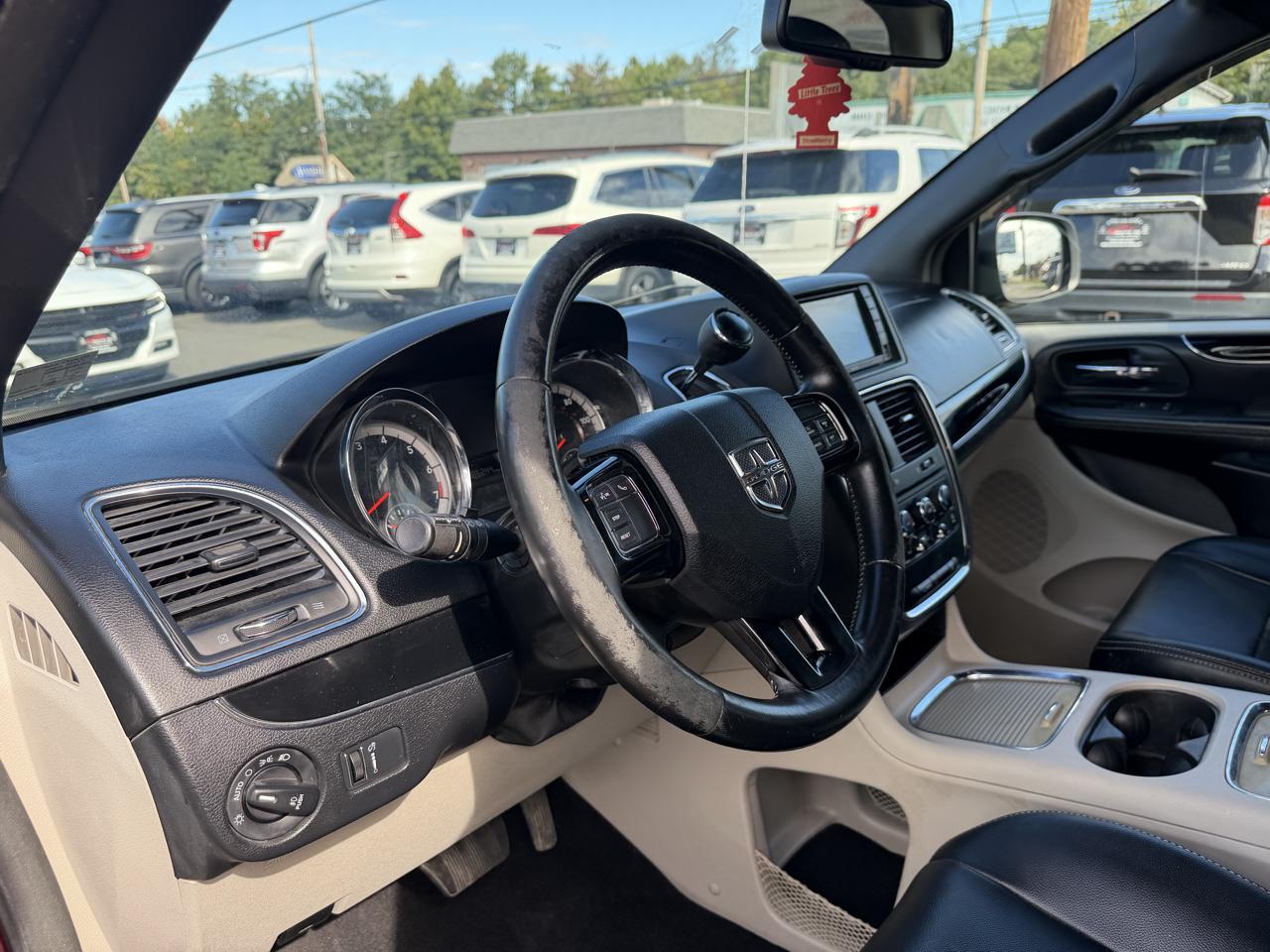 Dodge Grand Caravan SXT 2017
