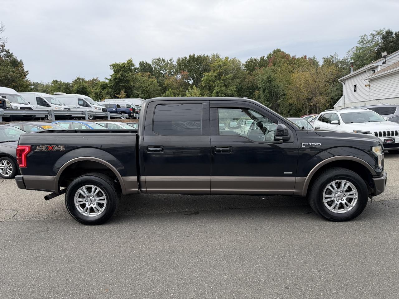 Ford F-150 Lariat SuperCrew 5.5-ft. Bed 4WD 2015
