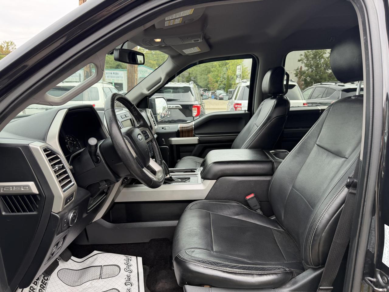 Ford F-150 Lariat SuperCrew 5.5-ft. Bed 4WD 2015