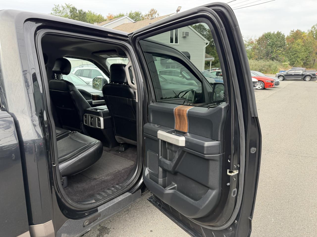 Ford F-150 Lariat SuperCrew 5.5-ft. Bed 4WD 2015