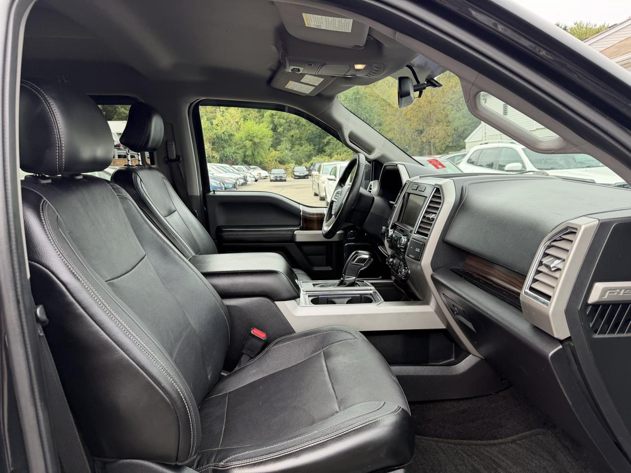 Ford F-150 Lariat SuperCrew 5.5-ft. Bed 4WD 2015