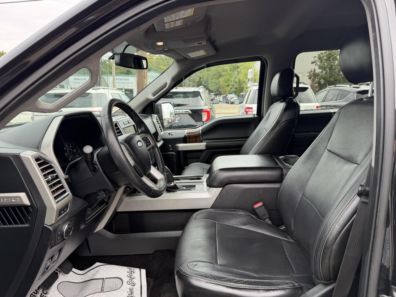 Ford F-150 Lariat SuperCrew 5.5-ft. Bed 4WD 2015