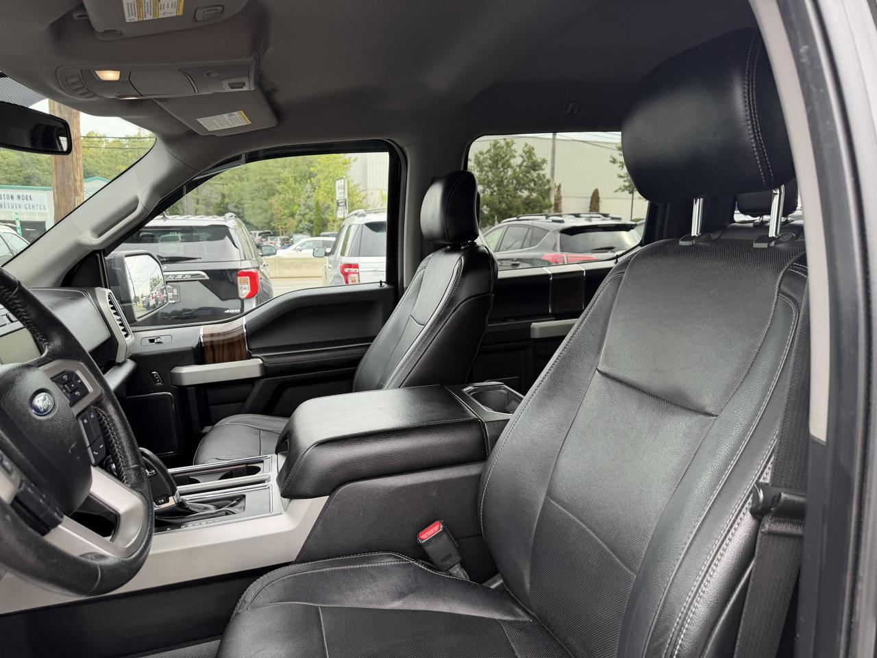 Ford F-150 Lariat SuperCrew 5.5-ft. Bed 4WD 2015