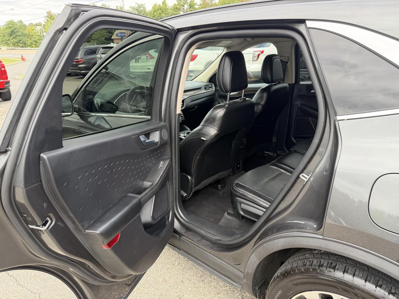 Ford Escape Titanium 4WD 2020