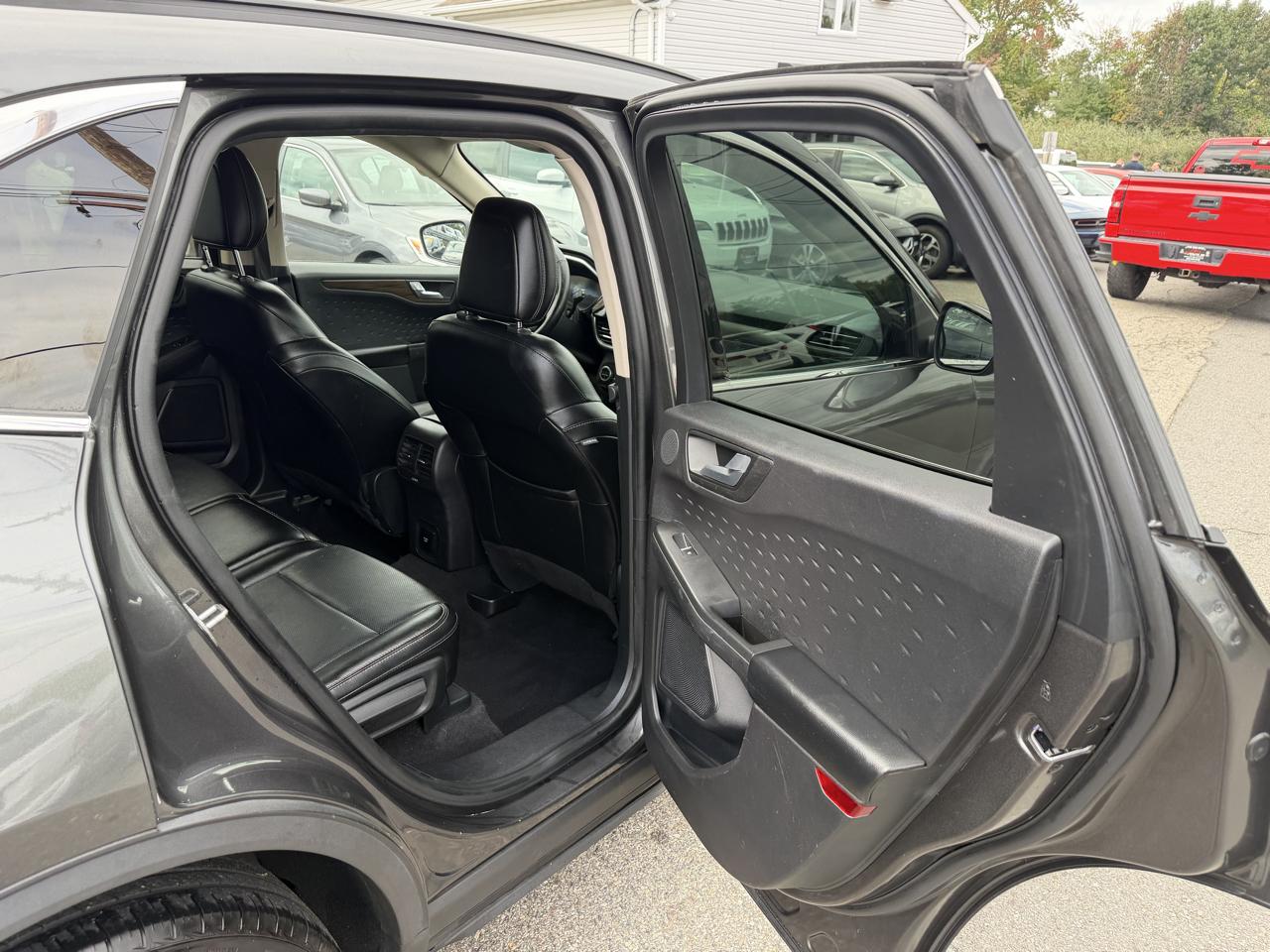 Ford Escape Titanium 4WD 2020
