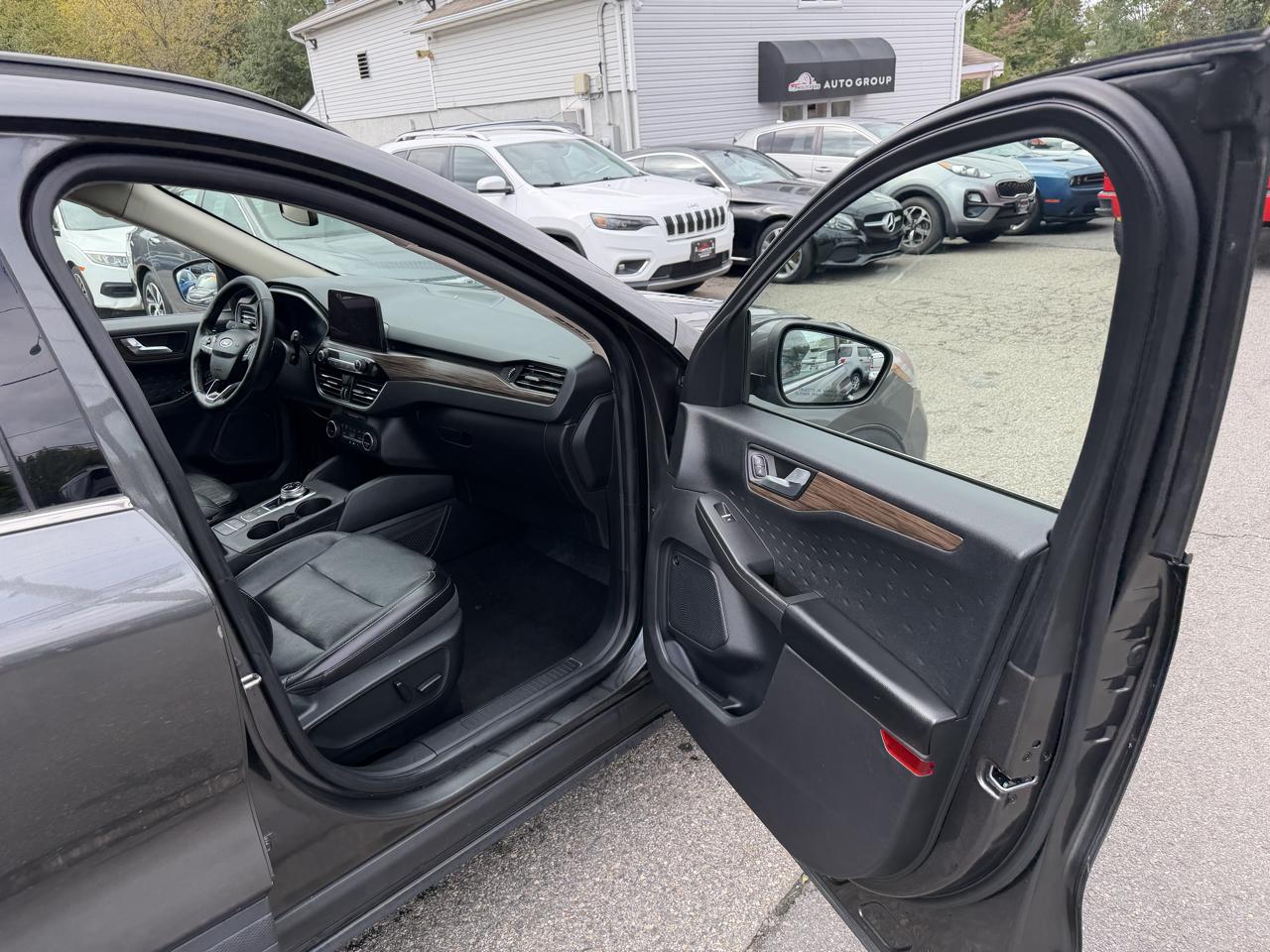 Ford Escape Titanium 4WD 2020