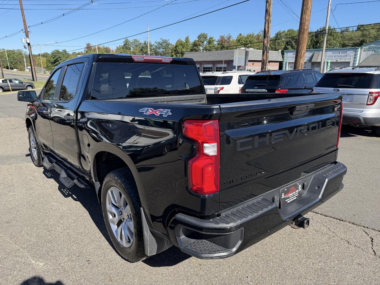Chevrolet Silverado 1500 Custom Crew Cab Short Box 4WD 2021