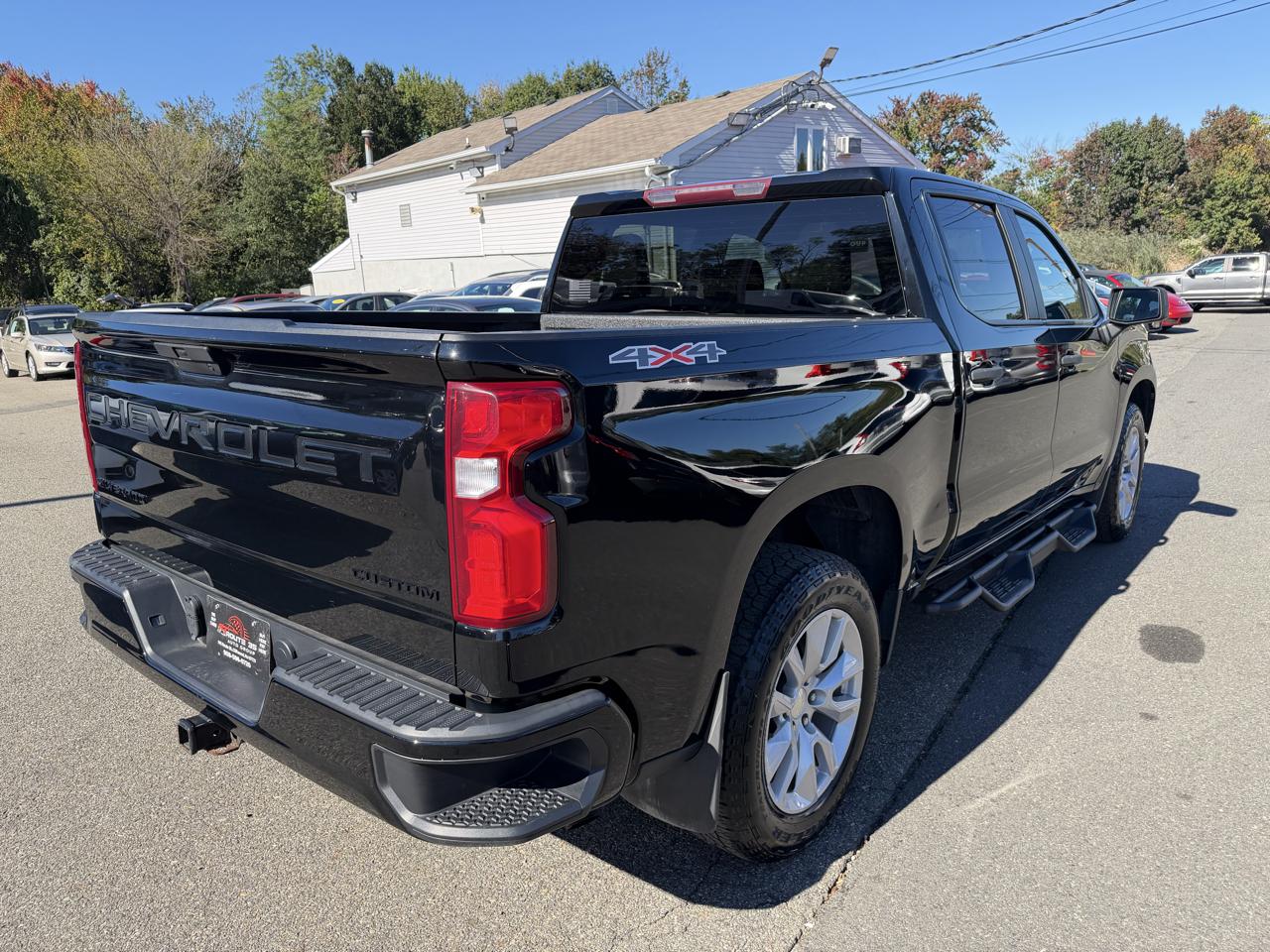 Chevrolet Silverado 1500 Custom Crew Cab Short Box 4WD 2021
