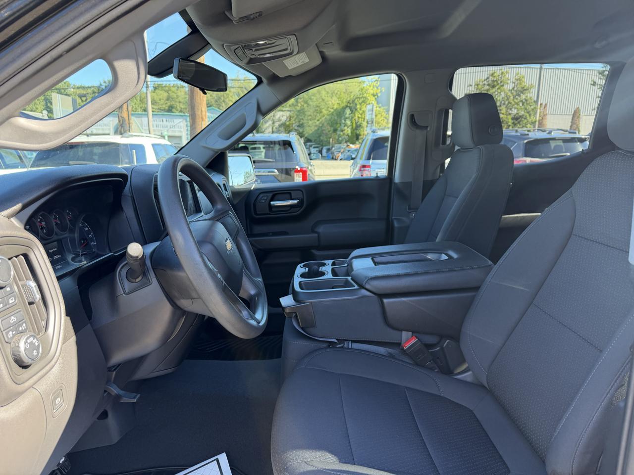 Chevrolet Silverado 1500 Custom Crew Cab Short Box 4WD 2021
