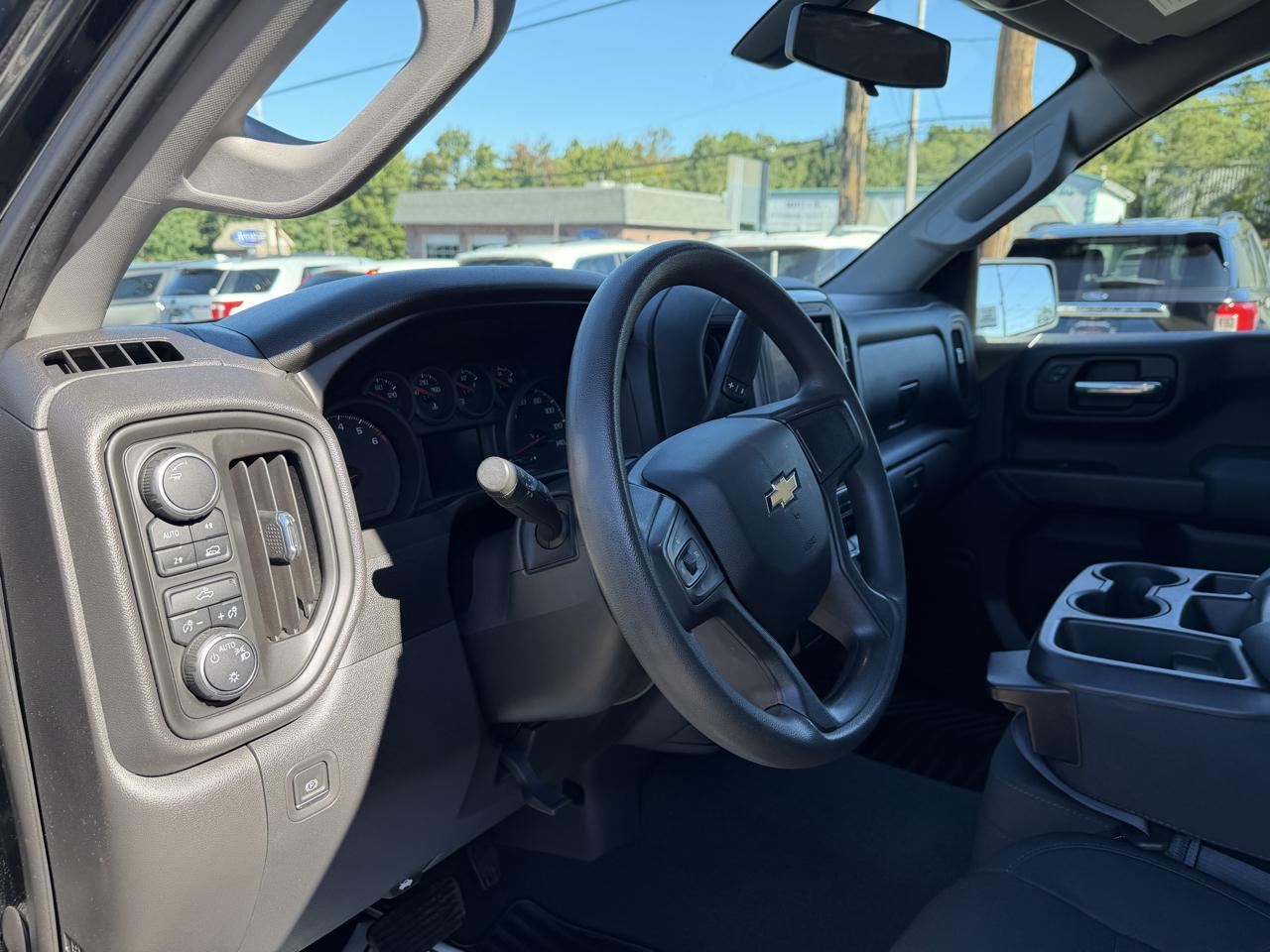 Chevrolet Silverado 1500 Custom Crew Cab Short Box 4WD 2021