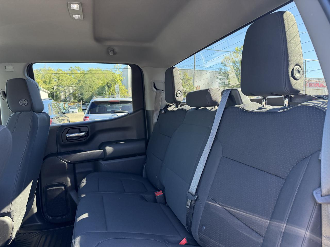 Chevrolet Silverado 1500 Custom Crew Cab Short Box 4WD 2021