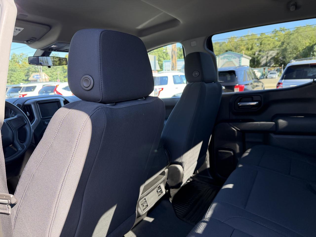 Chevrolet Silverado 1500 Custom Crew Cab Short Box 4WD 2021