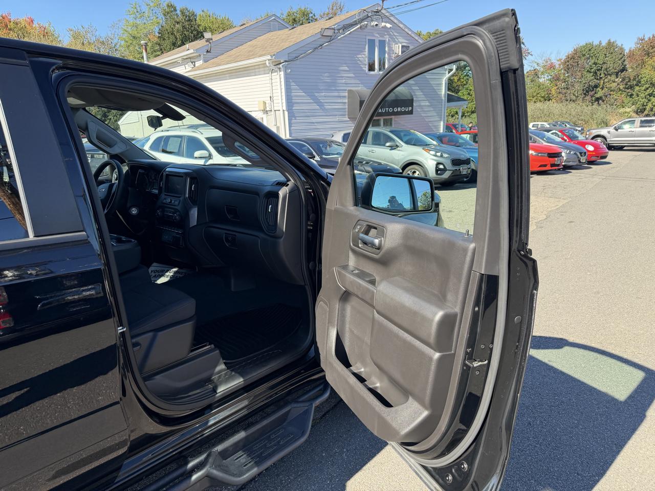 Chevrolet Silverado 1500 Custom Crew Cab Short Box 4WD 2021