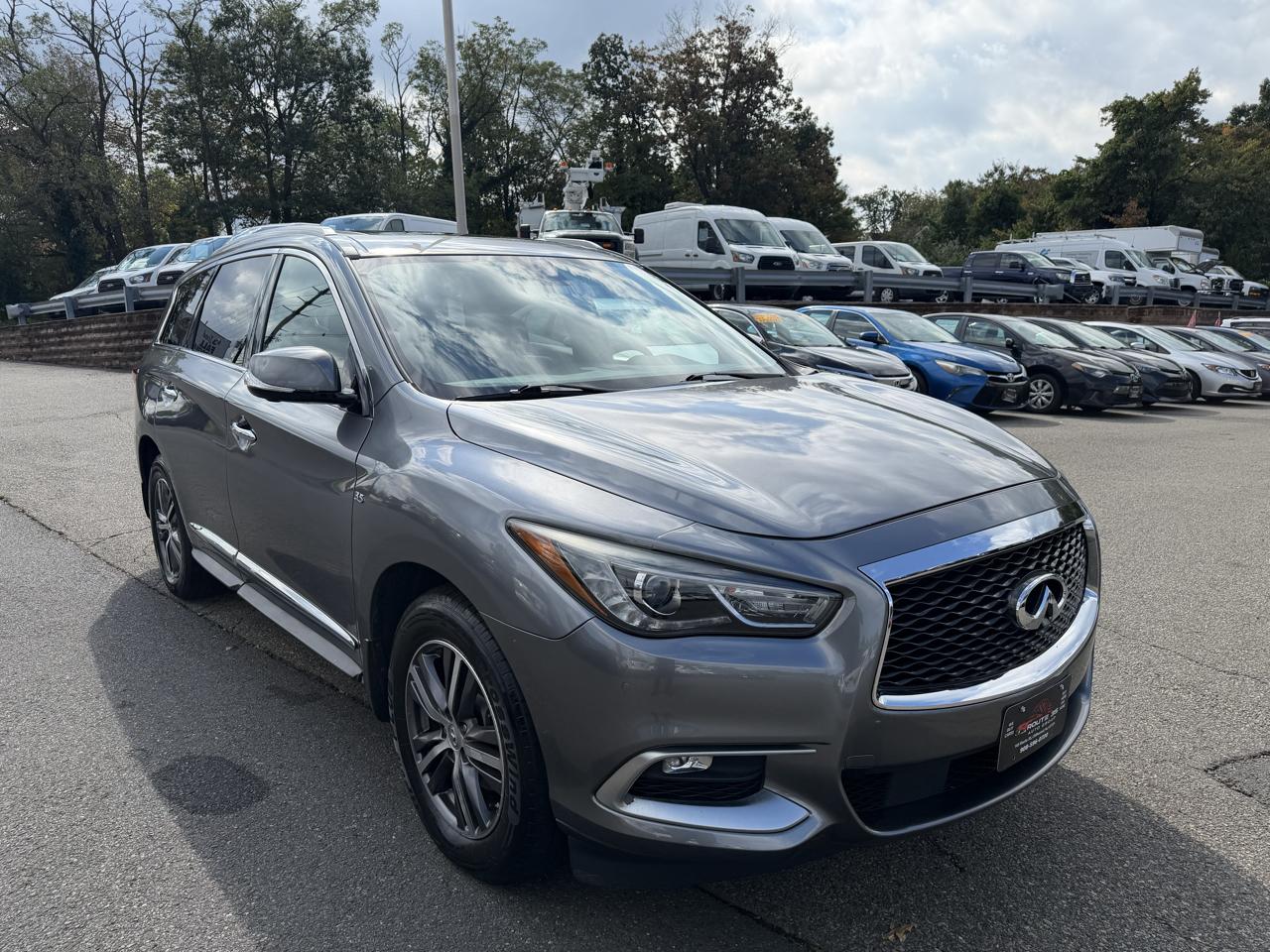 Infiniti QX60 Base AWD 2017