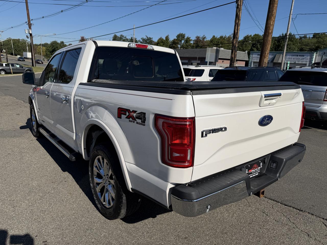 Ford F-150 Lariat SuperCrew 5.5-ft. Bed 4WD 2015