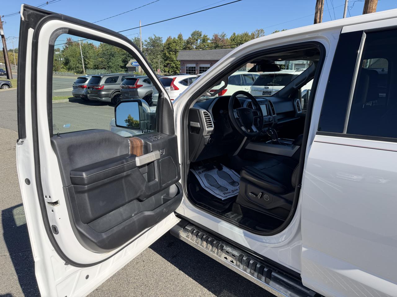 Ford F-150 Lariat SuperCrew 5.5-ft. Bed 4WD 2015