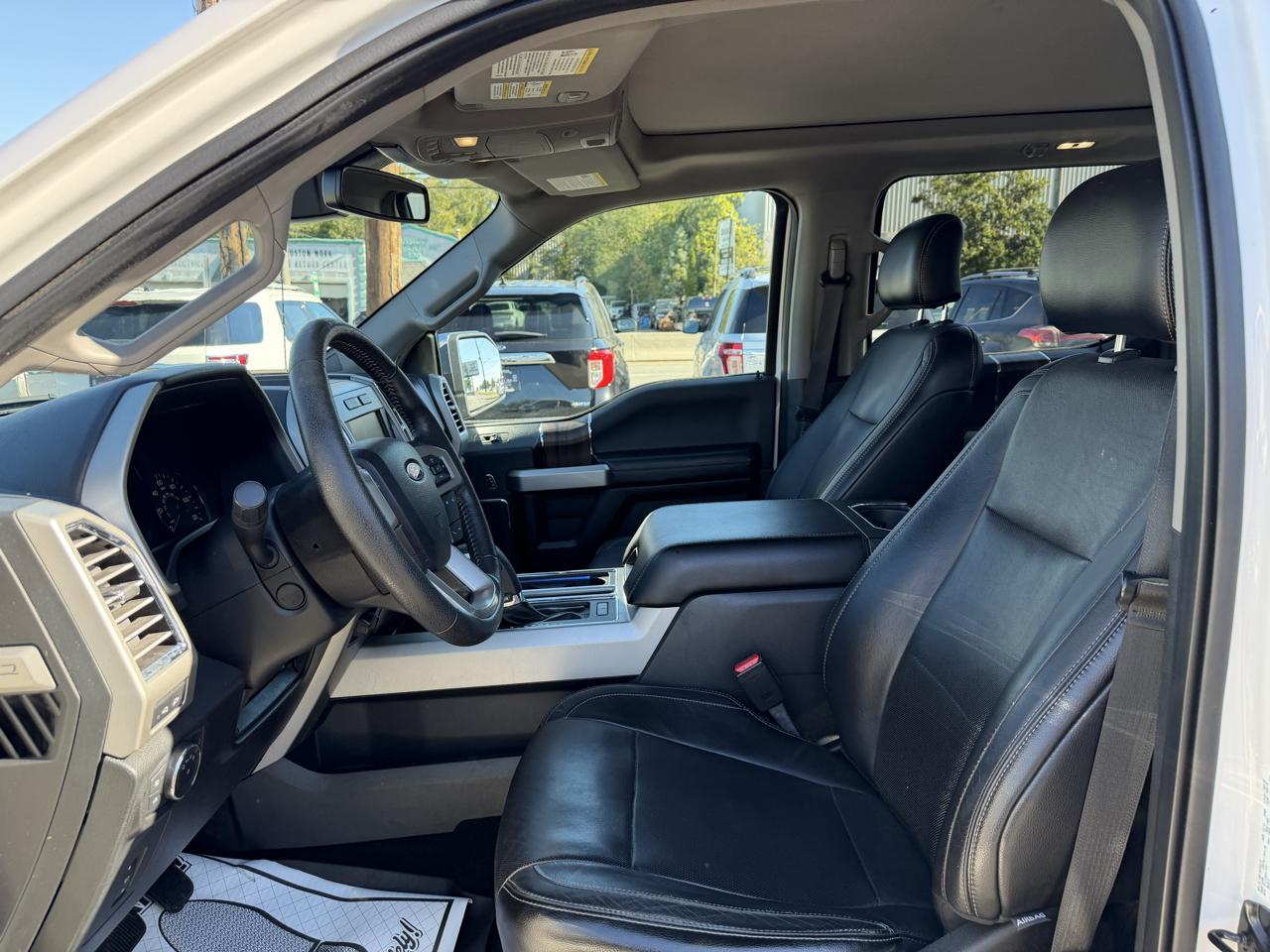 Ford F-150 Lariat SuperCrew 5.5-ft. Bed 4WD 2015