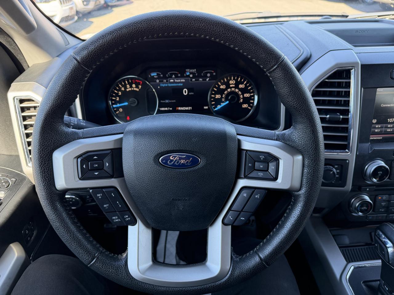 Ford F-150 Lariat SuperCrew 5.5-ft. Bed 4WD 2015