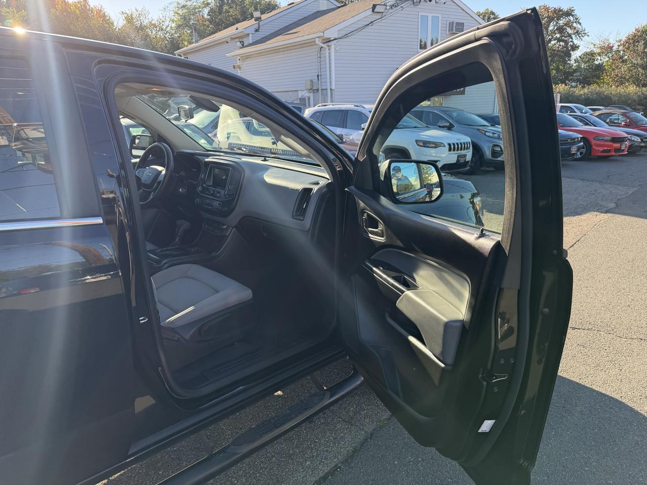 Chevrolet Colorado Work Truck Crew Cab 4WD Short Box 2019