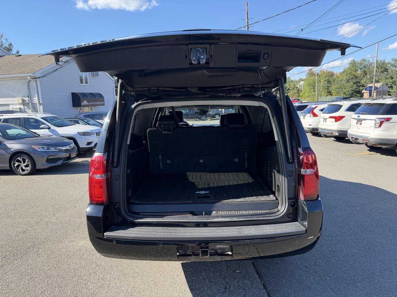 Chevrolet Suburban LT 4WD 2019