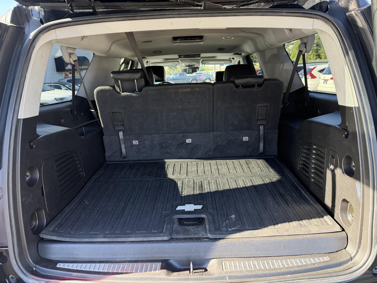 Chevrolet Suburban LT 4WD 2019