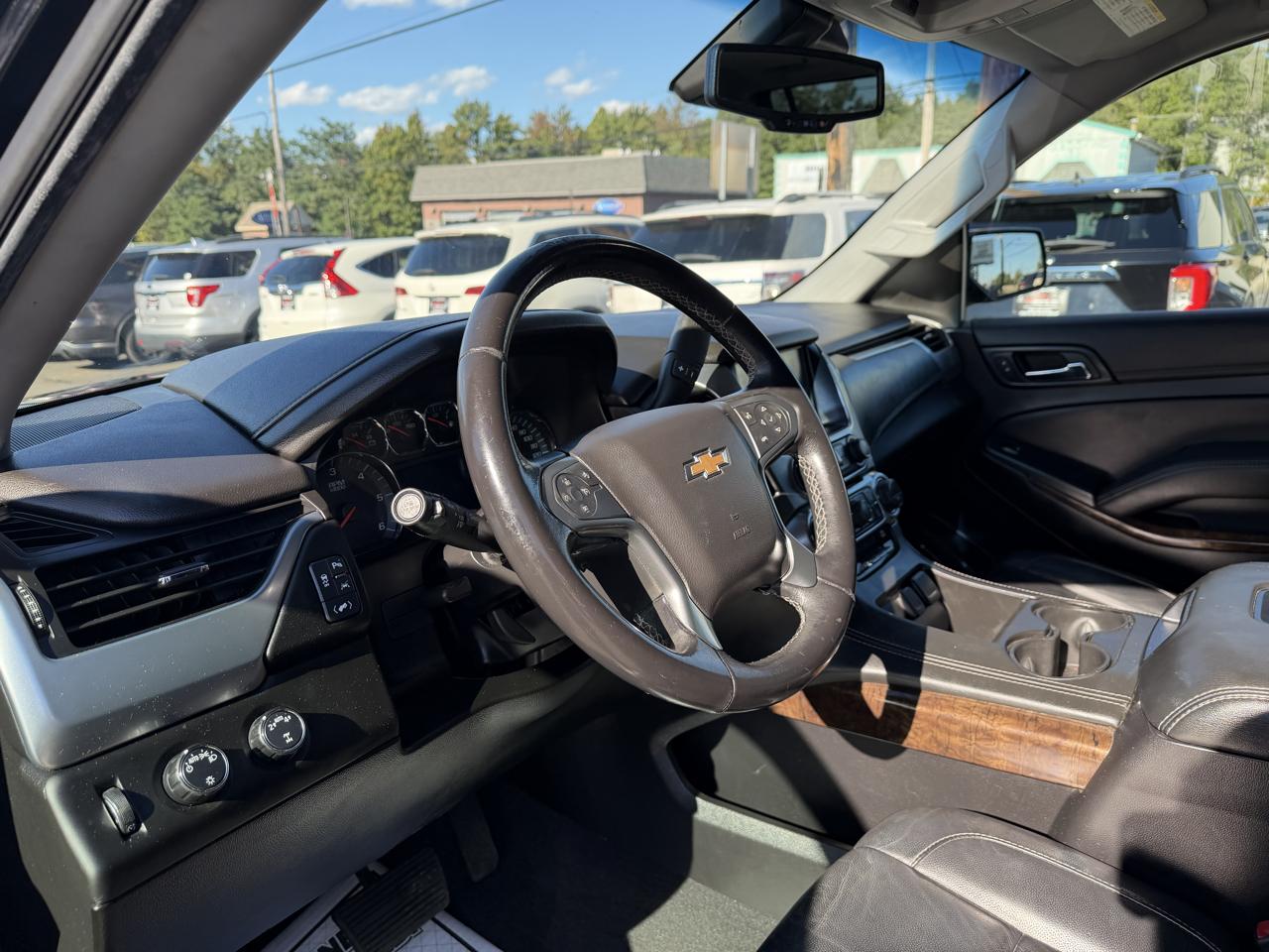 Chevrolet Suburban LT 4WD 2019