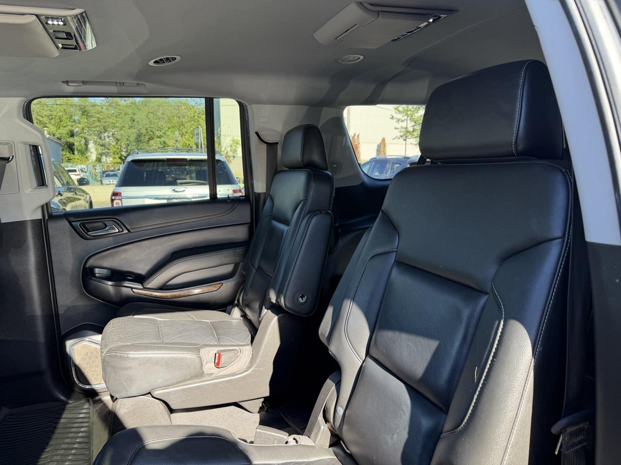 Chevrolet Suburban LT 4WD 2019