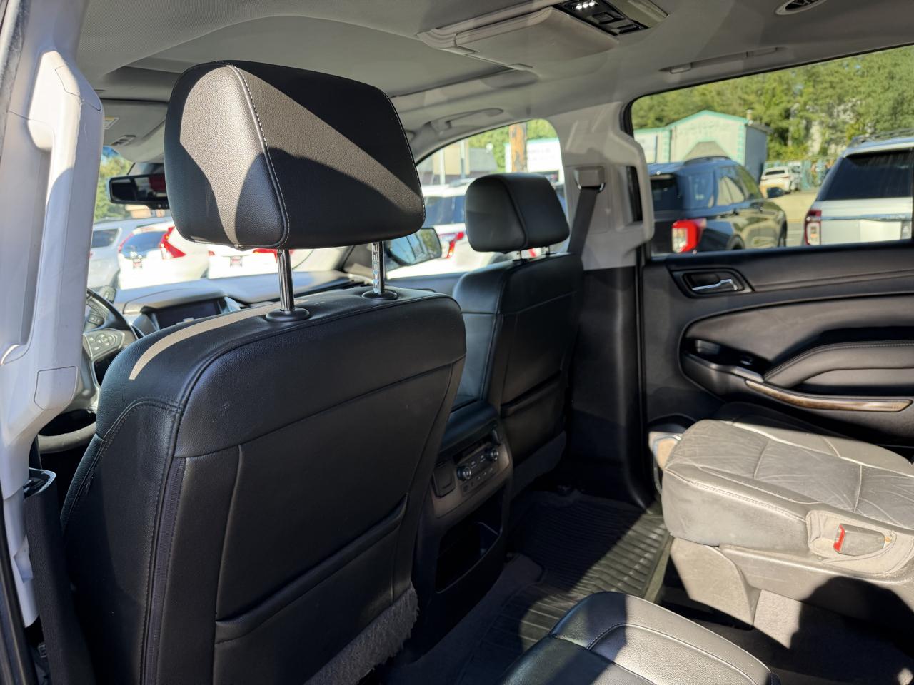 Chevrolet Suburban LT 4WD 2019