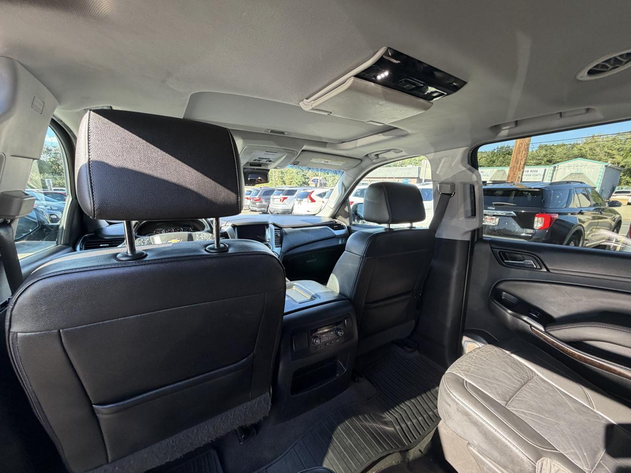 Chevrolet Suburban LT 4WD 2019