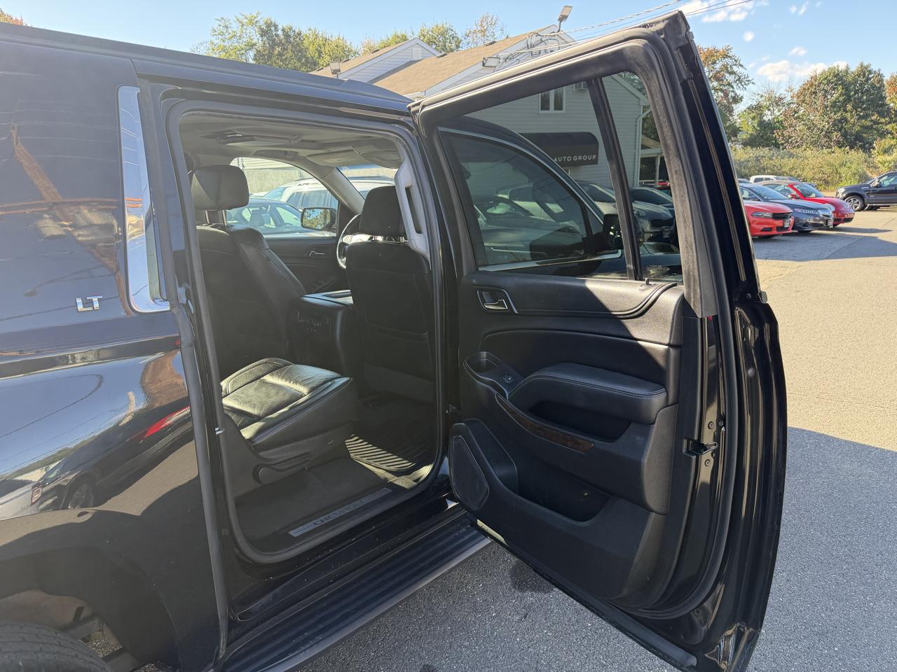 Chevrolet Suburban LT 4WD 2019