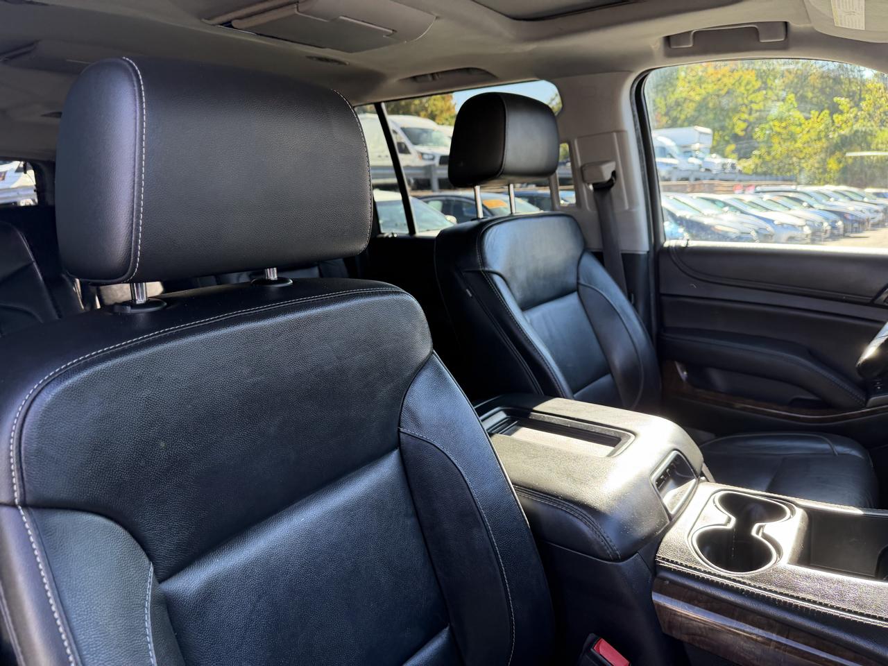 Chevrolet Suburban LT 4WD 2019