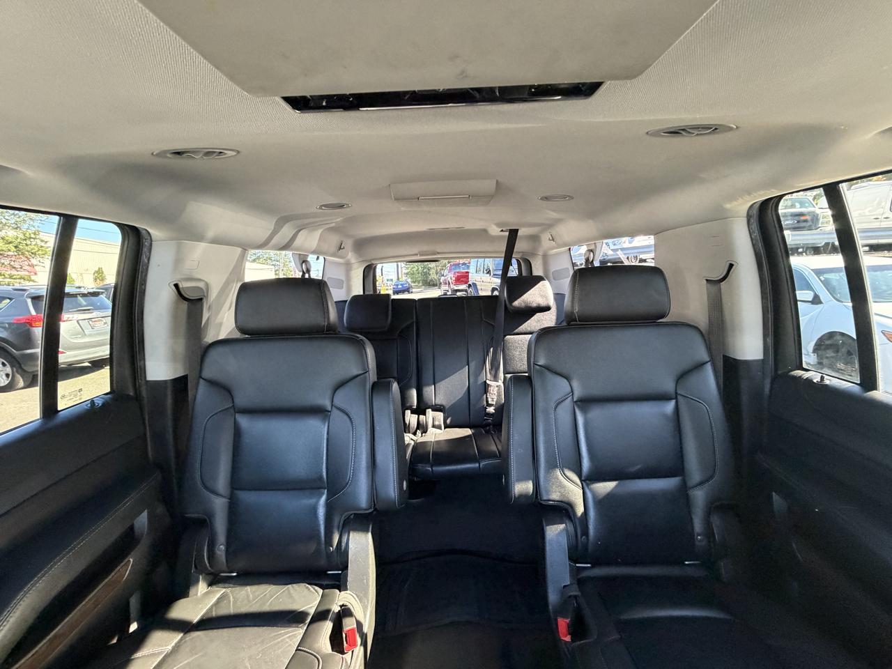 Chevrolet Suburban LT 4WD 2019