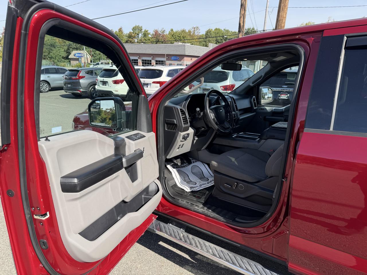 Ford F-150 XLT SuperCrew 5.5-ft. Bed 4WD 2018