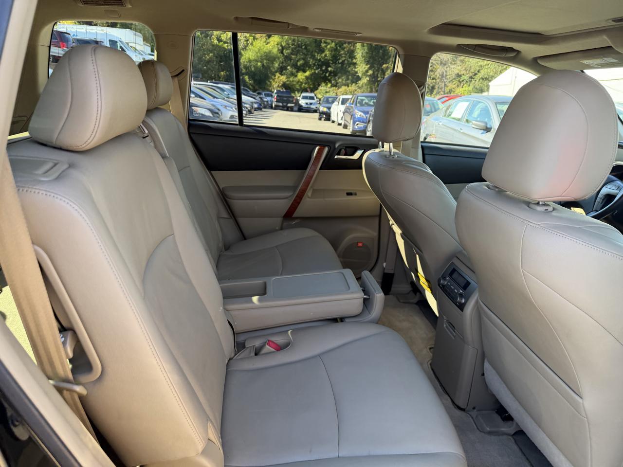 Toyota Highlander Limited 4WD 2009