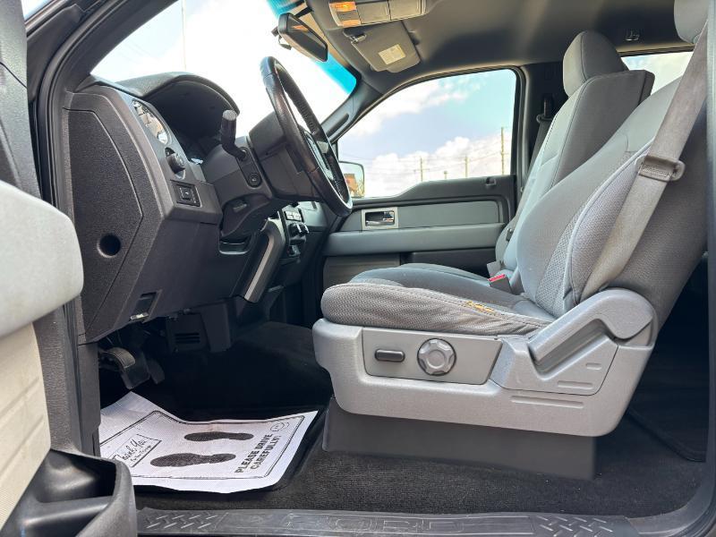 Ford F-150 XLT SuperCrew 5.5-ft. Bed 2WD 2011