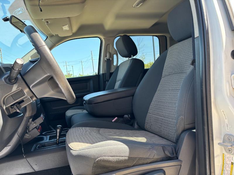 RAM 2500 ST Crew Cab SWB 4WD 2012