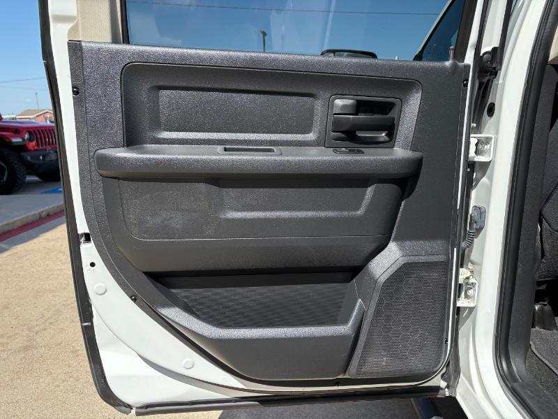 RAM 2500 ST Crew Cab SWB 4WD 2012