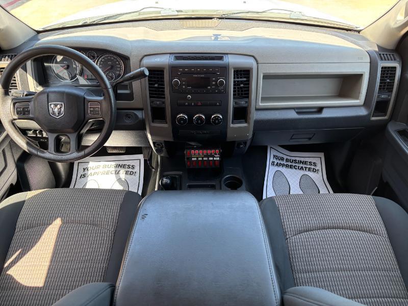 RAM 2500 ST Crew Cab SWB 4WD 2012