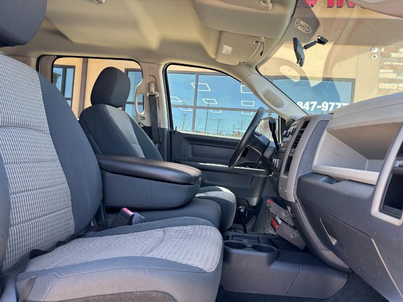 RAM 2500 ST Crew Cab SWB 4WD 2012