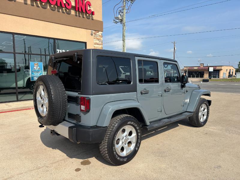 Jeep Wrangler Unlimited Sahara 4WD 2014