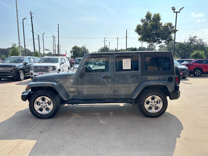 Jeep Wrangler Unlimited Sahara 4WD 2014