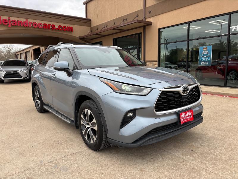 Toyota Highlander XLE FWD V6 2021